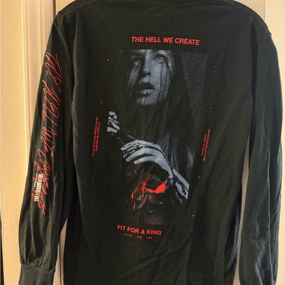 Gildan Black Long Sleeve with Red Graphic - Picture 4 of 5